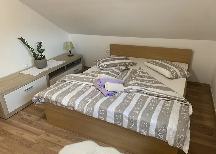 Teja Apartamento Brezovec